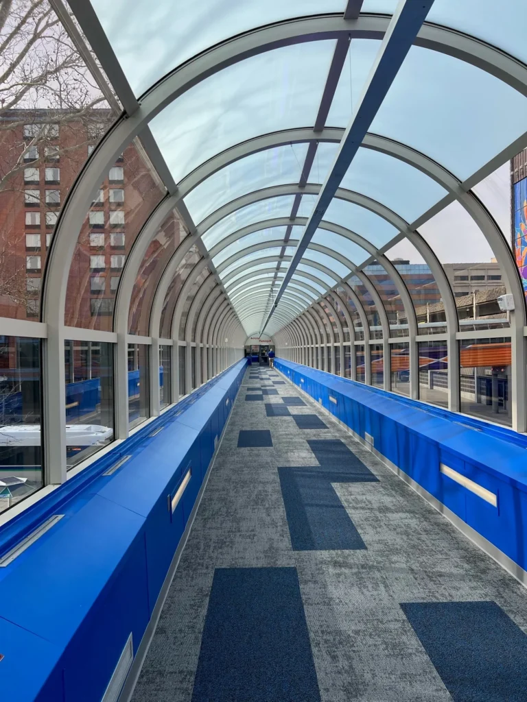 Bent & Curved Glass: Expanding Design Possibilities Through Specialty Expertise