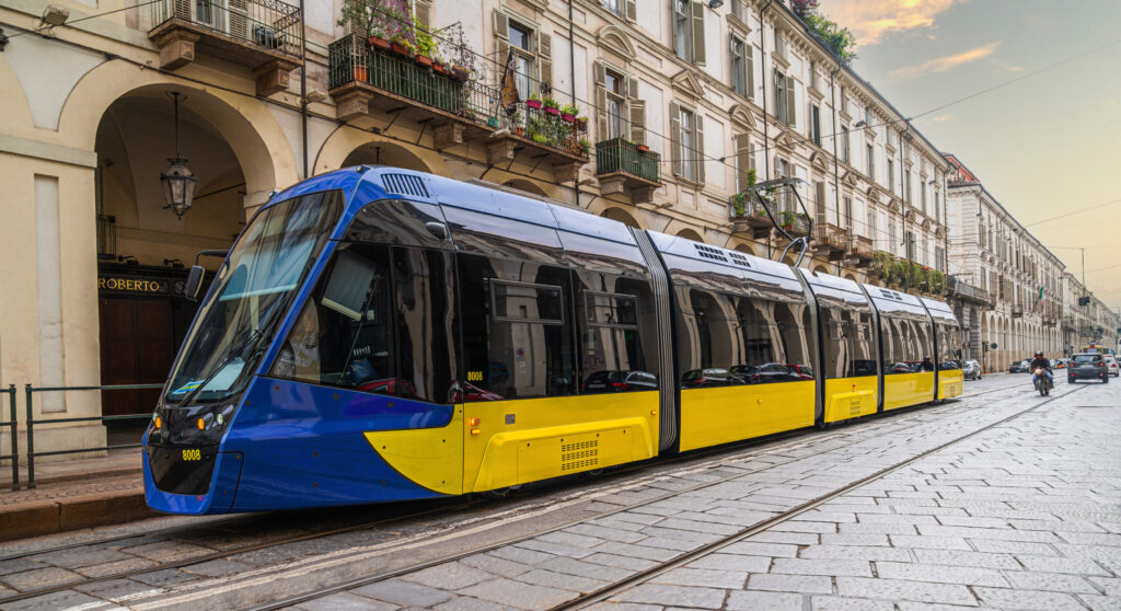 Transparent on Rails: Glass for the Railway Sector Between Safety, Innovation, and Reliability